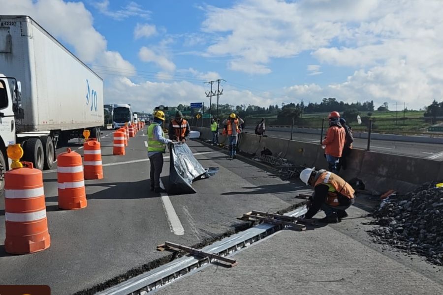 Colocación de juntas de calzada en libramiento progreso